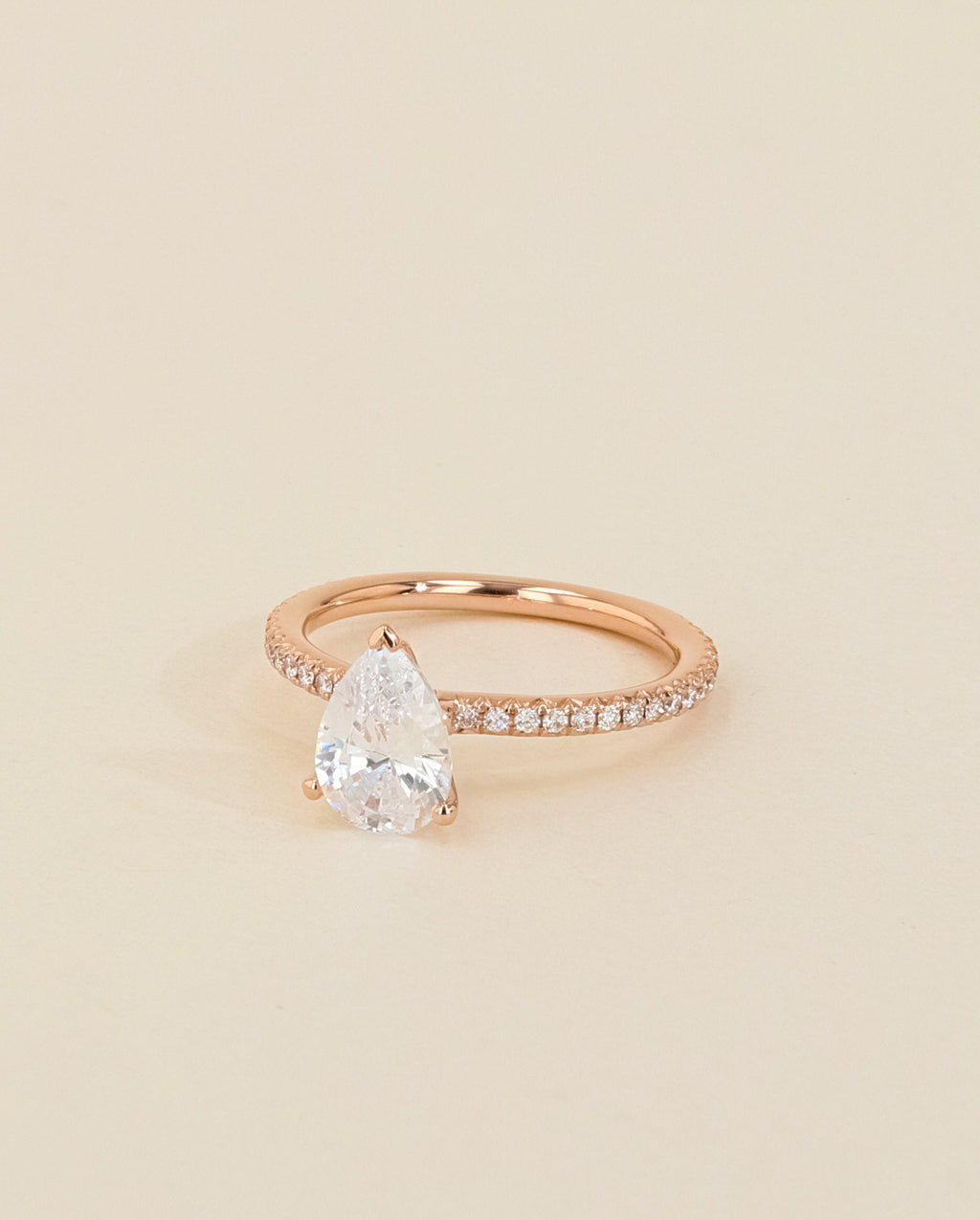 The East to West Solitaire Pavé