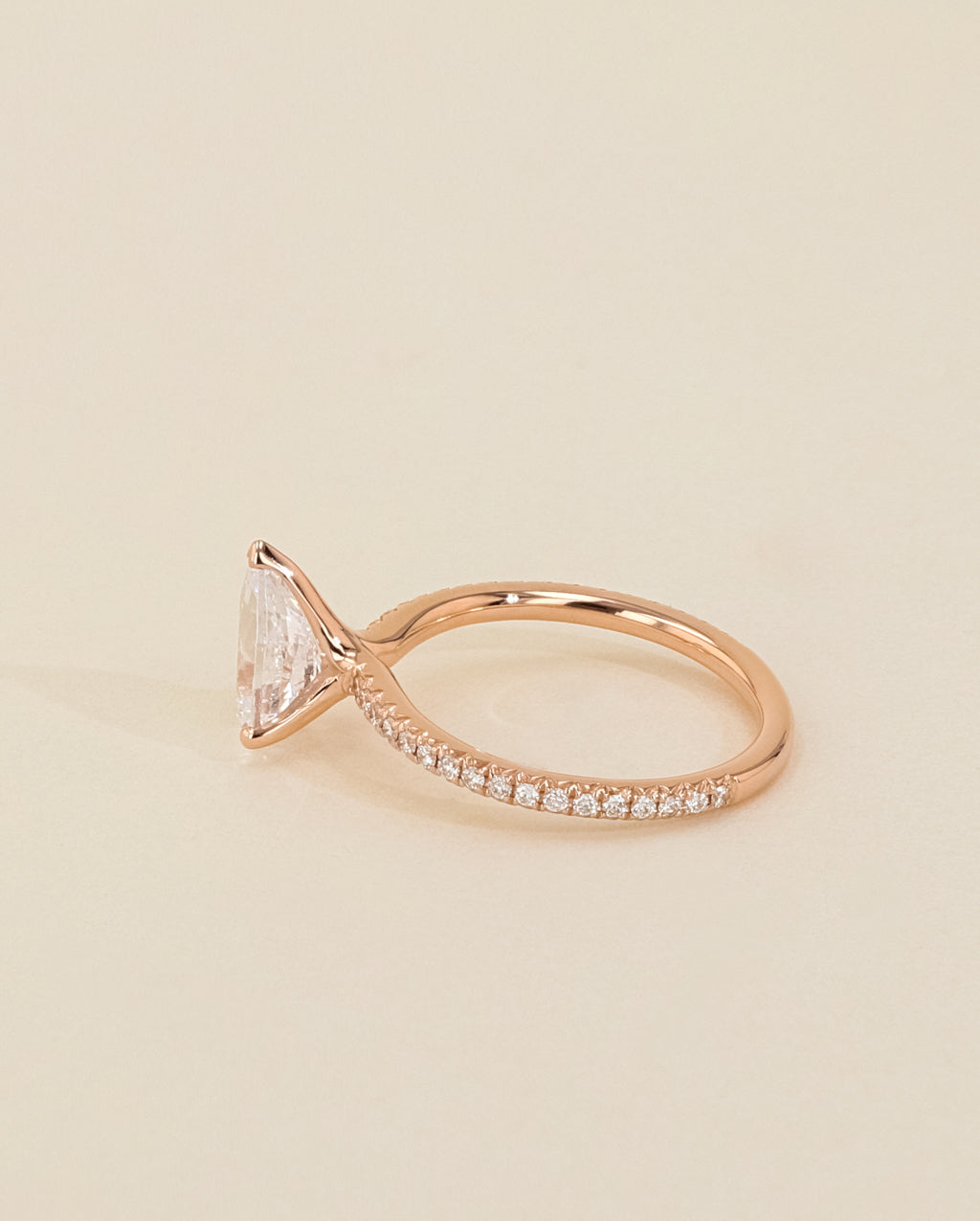 The East to West Solitaire Pavé