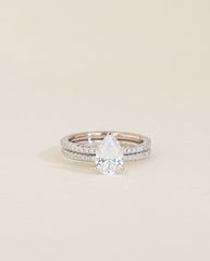 The Solitaire Pavé Set