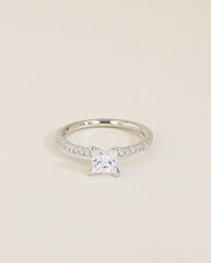The East to West Solitaire Pavé