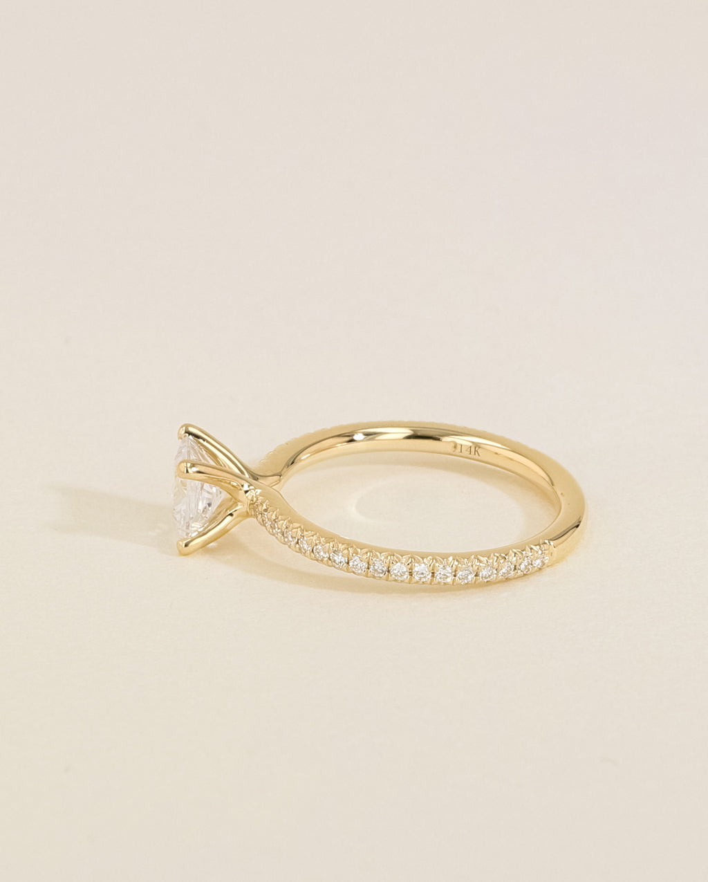 The East to West Solitaire Pavé