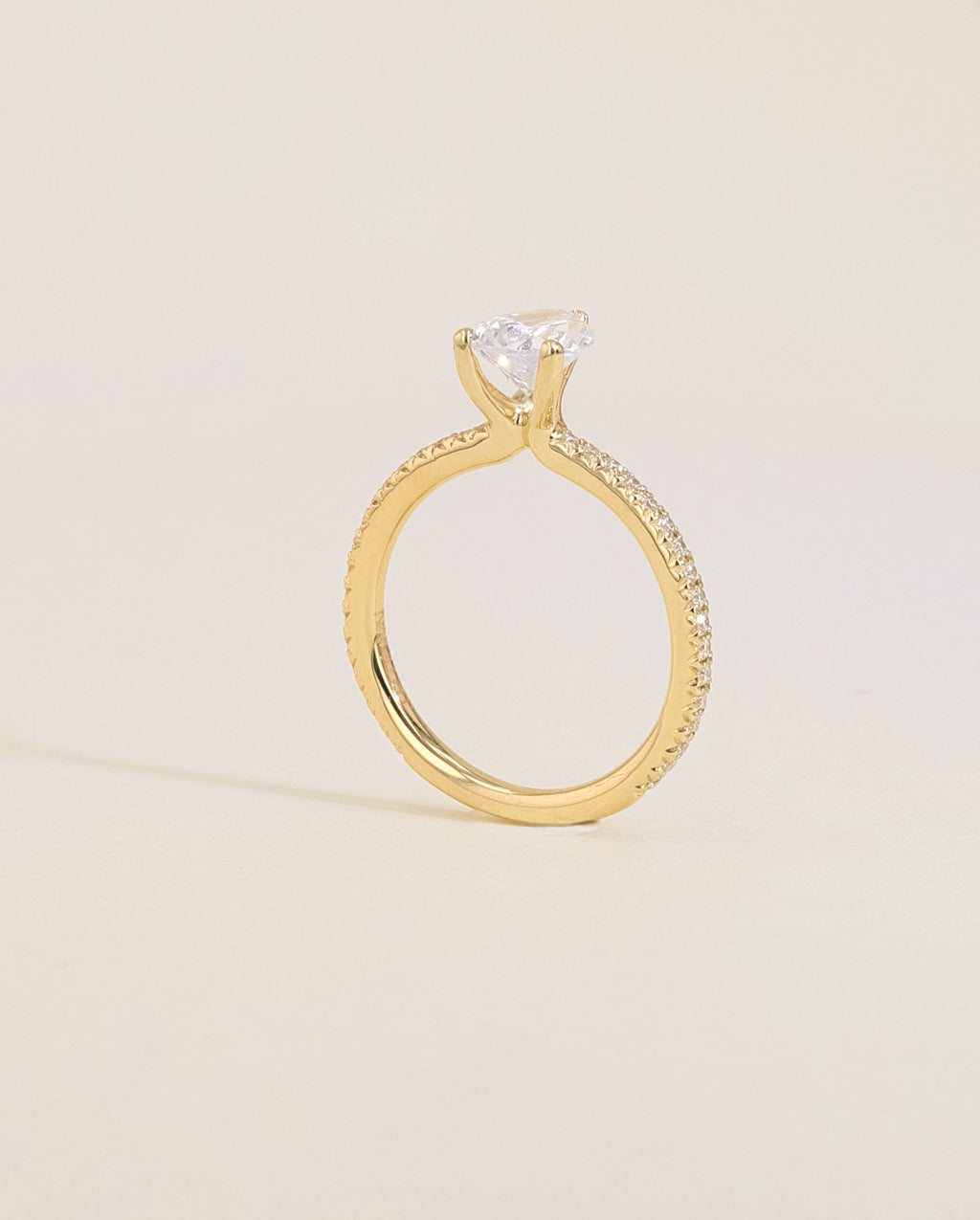 The East to West Solitaire Pavé