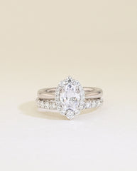 The Oval Vintage Engagement Ring Set in Rose Gold