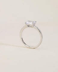 The East to West Solitaire Pavé