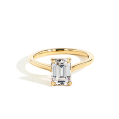 The Pear Solitaire Engagement Ring in Rose Gold