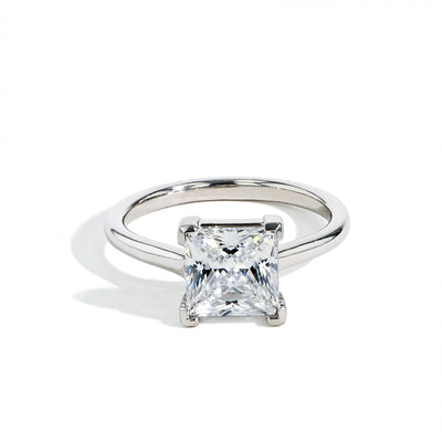 The Princess Solitaire Engagement Ring in White Gold - Private Label product