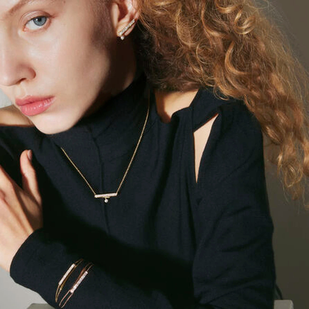 Hearts on Fire INSIDE/OUT Diamond Flip Bracelet in 18k Yellow Gold On Model