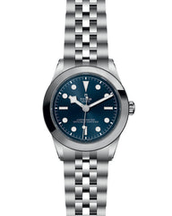 TUDOR Black Bay 39 with 39mm Steel Case and Steel Bracelet