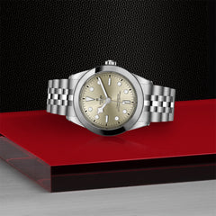 TUDOR Black Bay 39 with 39mm Steel Case and Steel Bracelet
