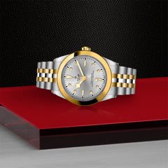 TUDOR Black Bay 39 S&G with 39mm Steel Case and Steel And Yellow Gold Bracelet