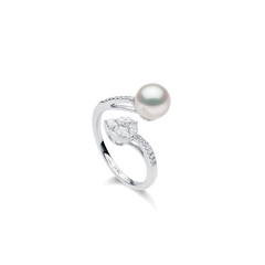Yoko London Starlight Pearl and Diamond Lumina Ring