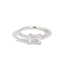 The East to West Solitaire Pavé