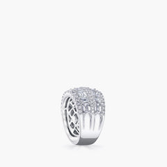 Five-row band with alternating emeralds in platinum, side profile 