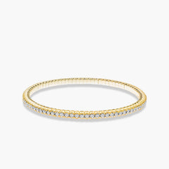 Hulchi Belluni 18k Gold Stretch Bracelet with 2.49ct Diamonds