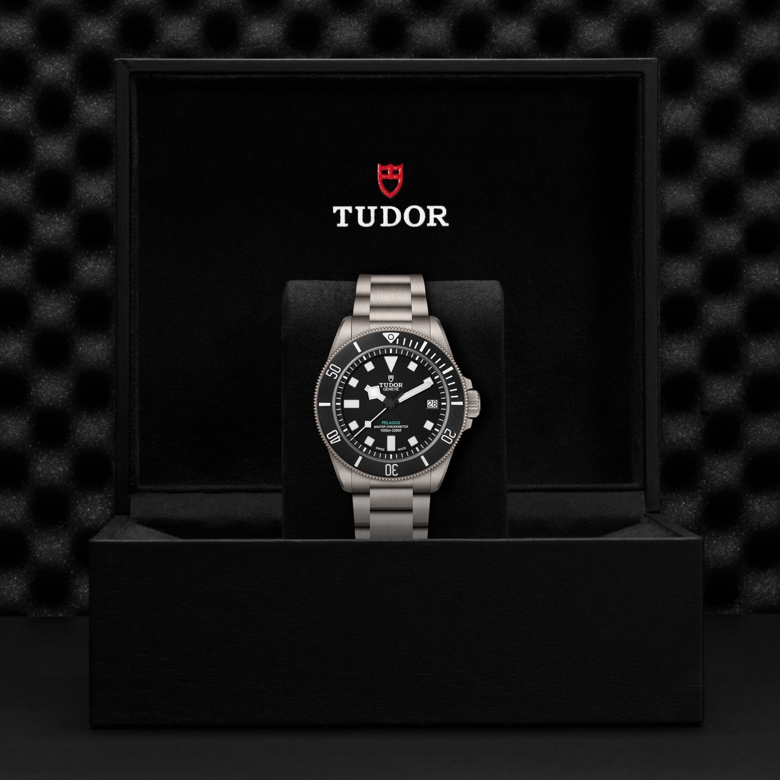 TUDOR Black Bay 41mm純正3連ブレスレット TUDOR Black Bay watch - m7941a1a0nu-0003 | TUDOR Watch