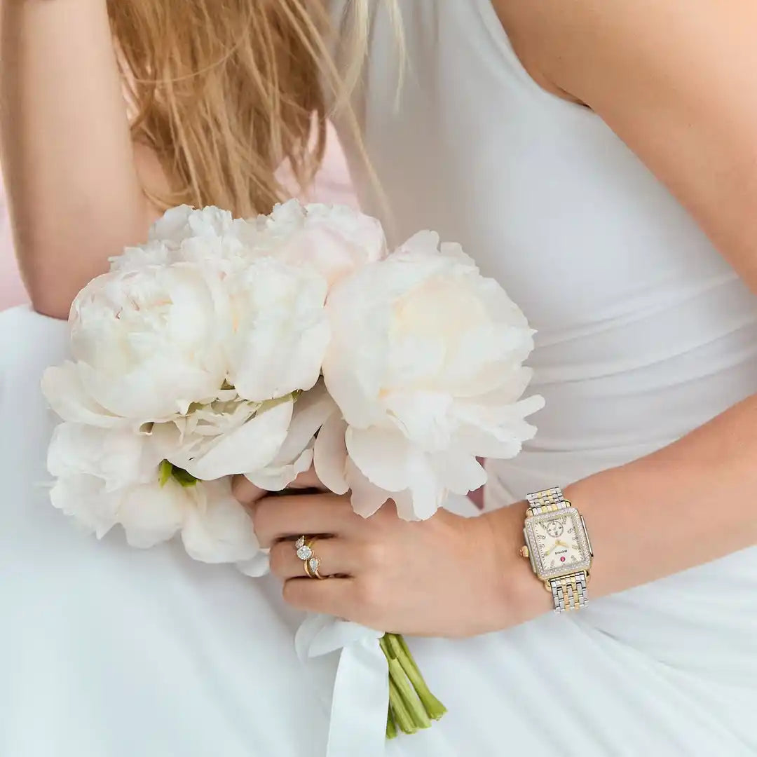 Classic, Feminine styles