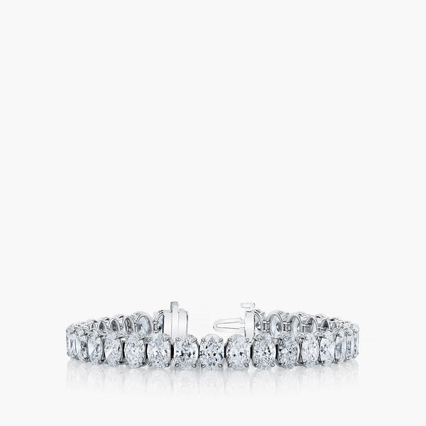North-south oval diamond tennis bracelet in platinum with 8.1ct diamonds, front view