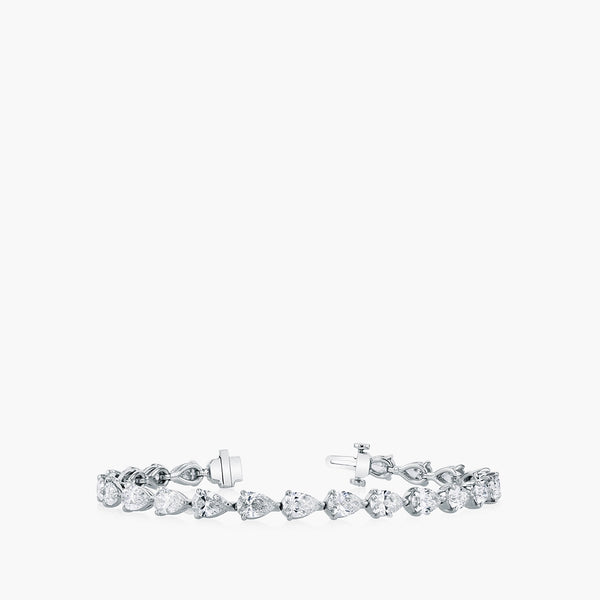 Pear-shaped diamond tennis bracelet in 18K white gold with 7-inch length, front view