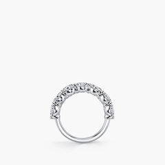 Seven-stone oval diamond shared prong band side view