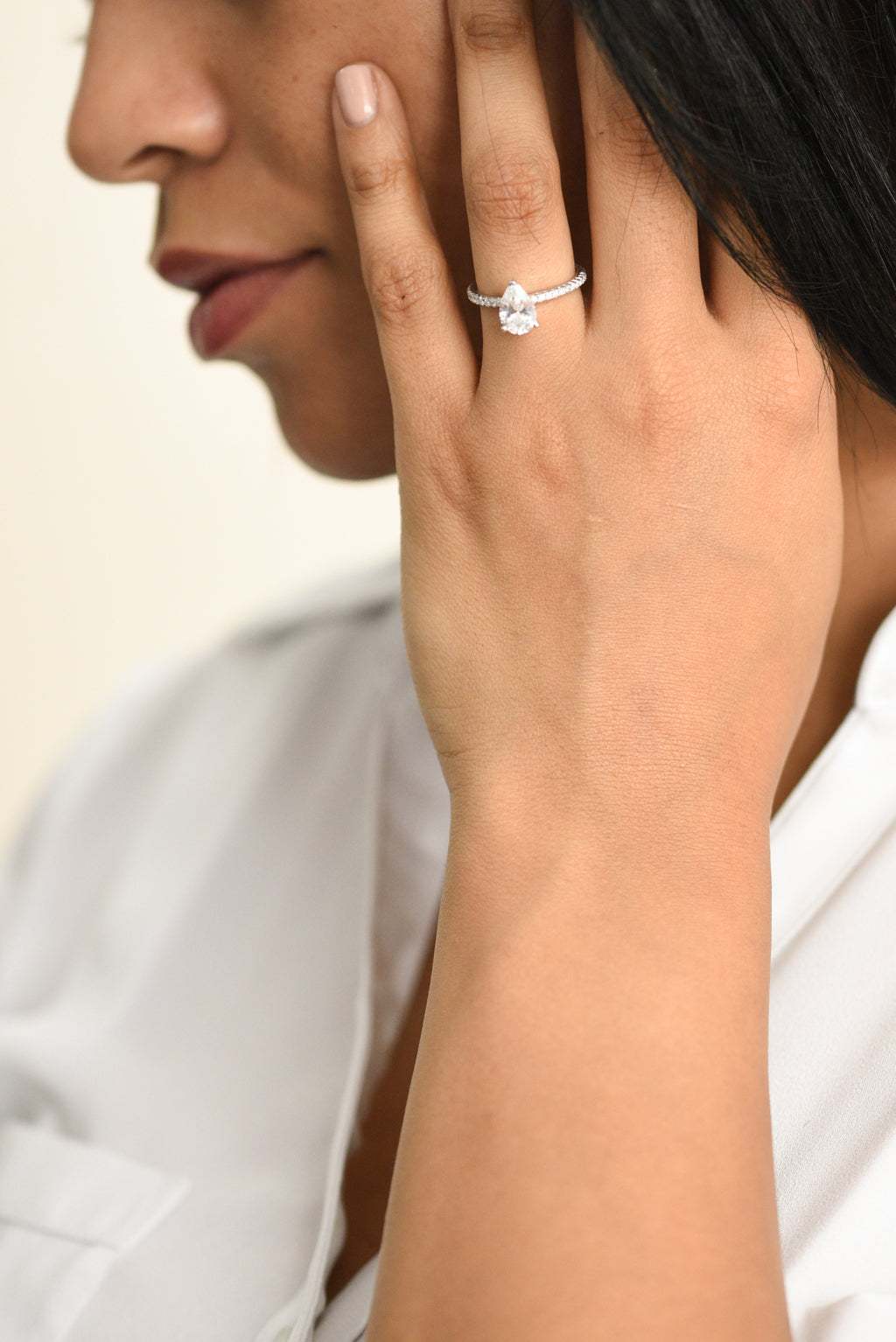 The East to West Solitaire Pavé