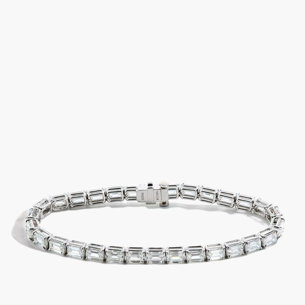 15 Carat Emerald-Cut Diamond Tennis Bracelet in Platinum