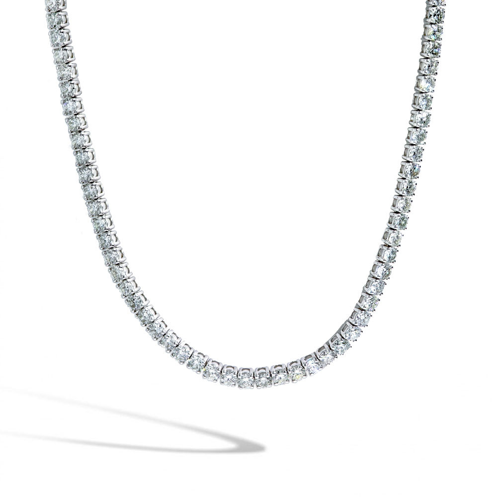 The Beauty of Lab Grown Diamond Necklace and Tips to Buy Them