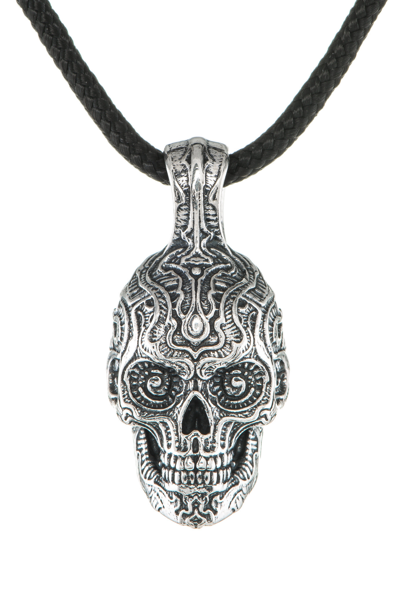 William Henry Renegade Silver Skull Necklace