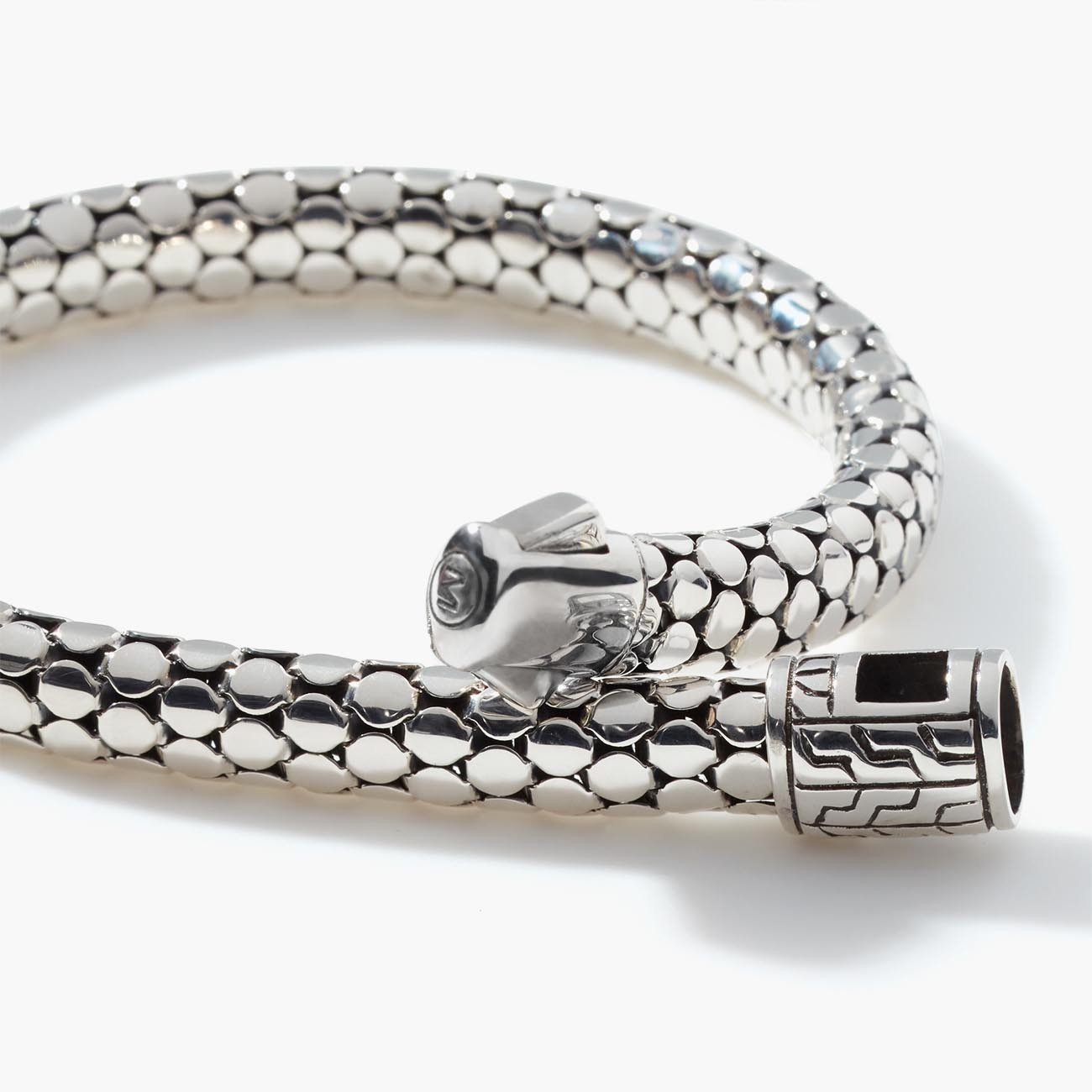 John Hardy Dot Bracelet with Classic Chain Clasp Closeup