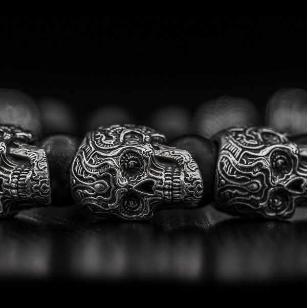 Pirata Silver Skull Link Bracelet - $500 - Silver Italian Men's Bracelets |  Sauro