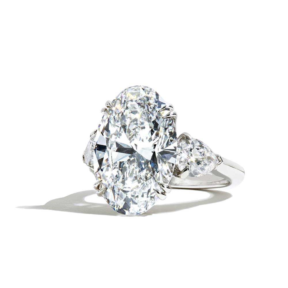 New Diamond Engagement Ring For Your Big Day by Niscka - Ring Design