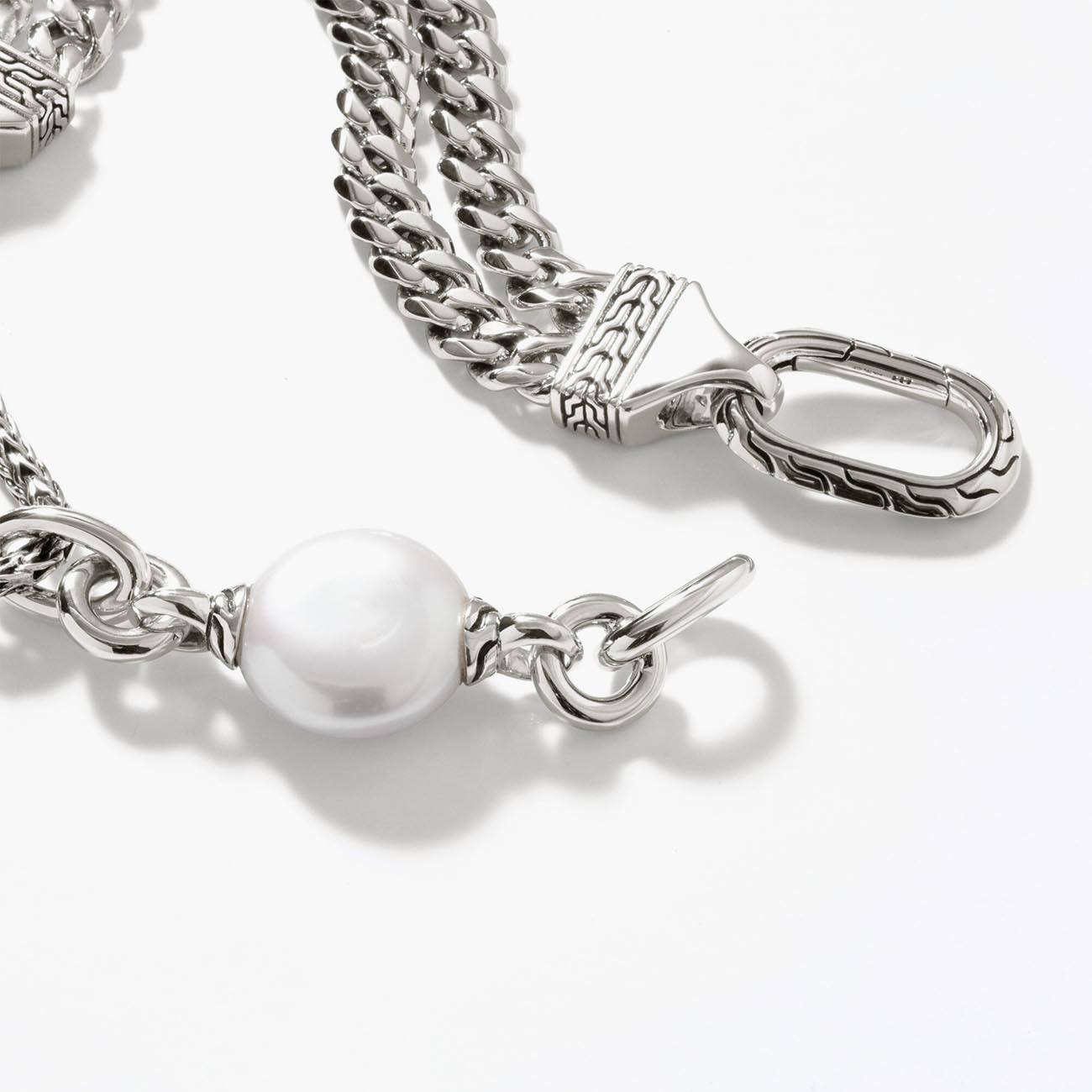 John Hardy Classic Silver and Pearl Chain Bracelet Closeup