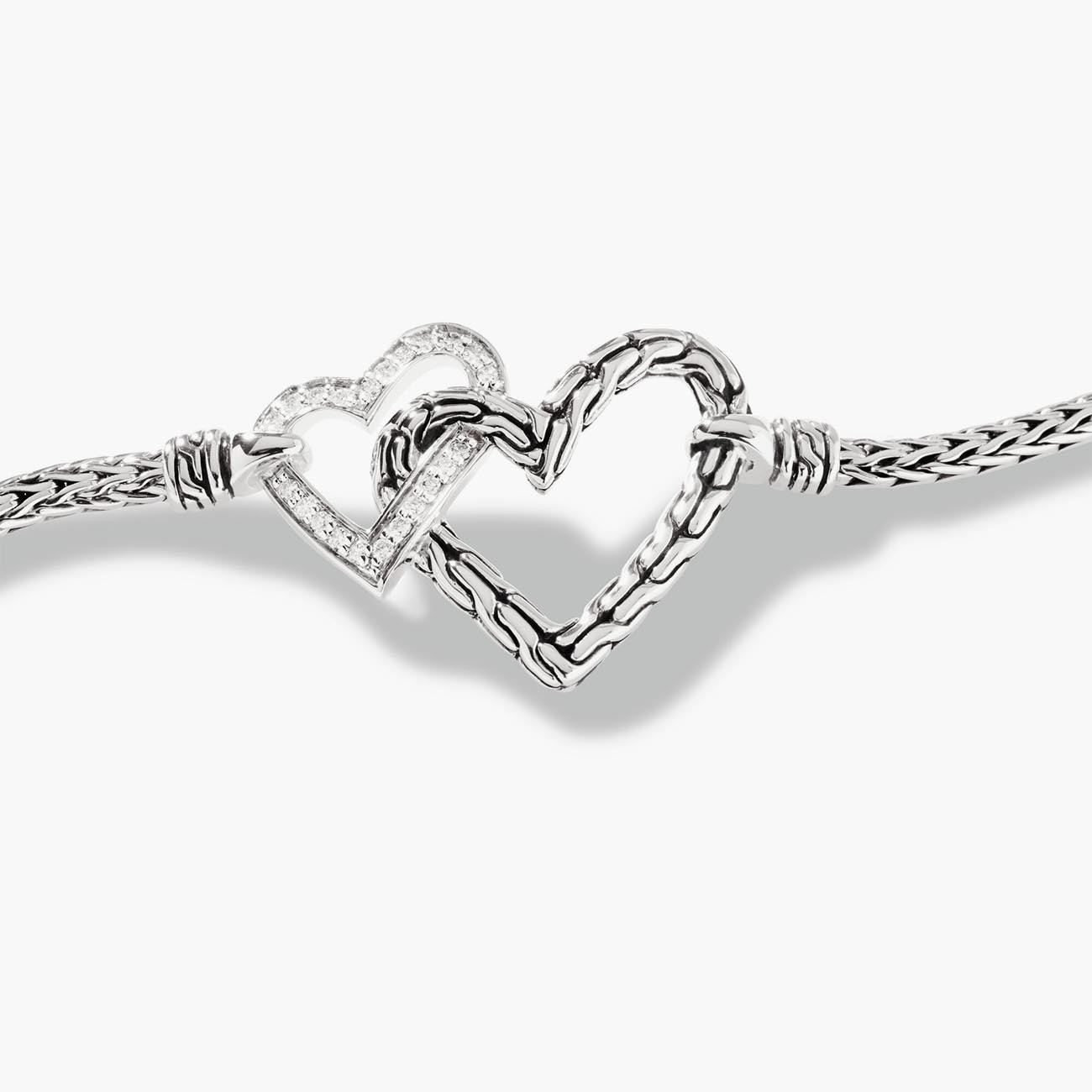 John Hardy Manah Diamond Heart Classic Chain Bracelet Closeup
