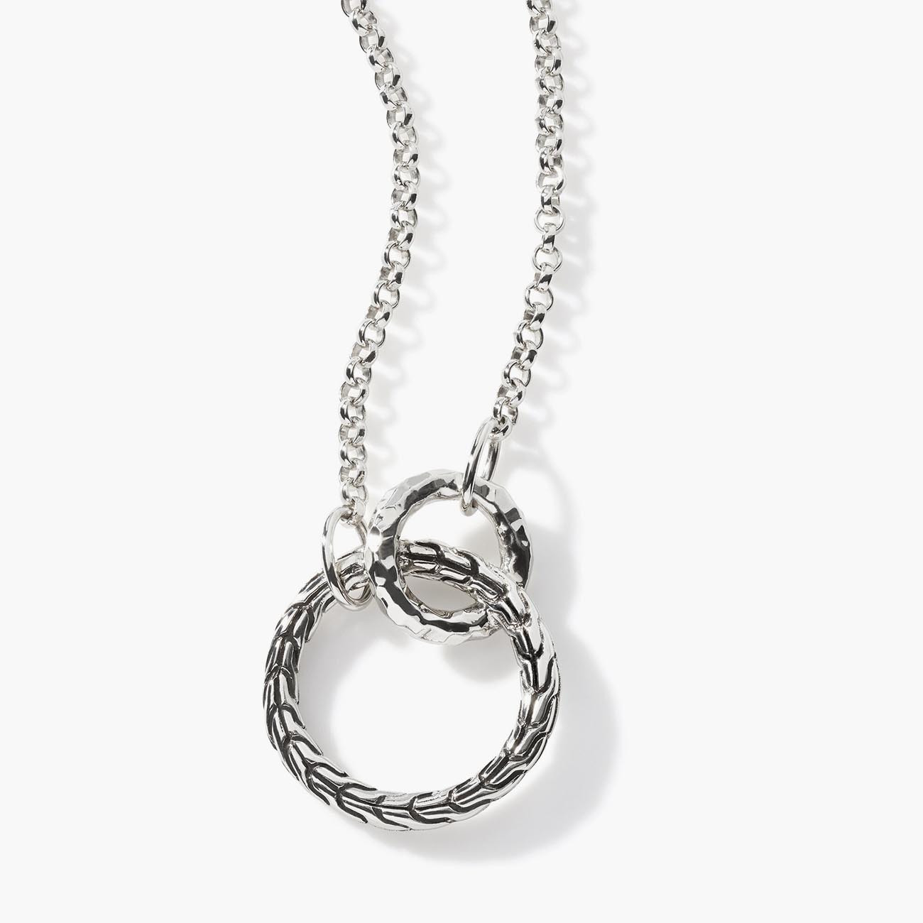 John Hardy Classic Chain Interlinking Circle Necklace Closeup