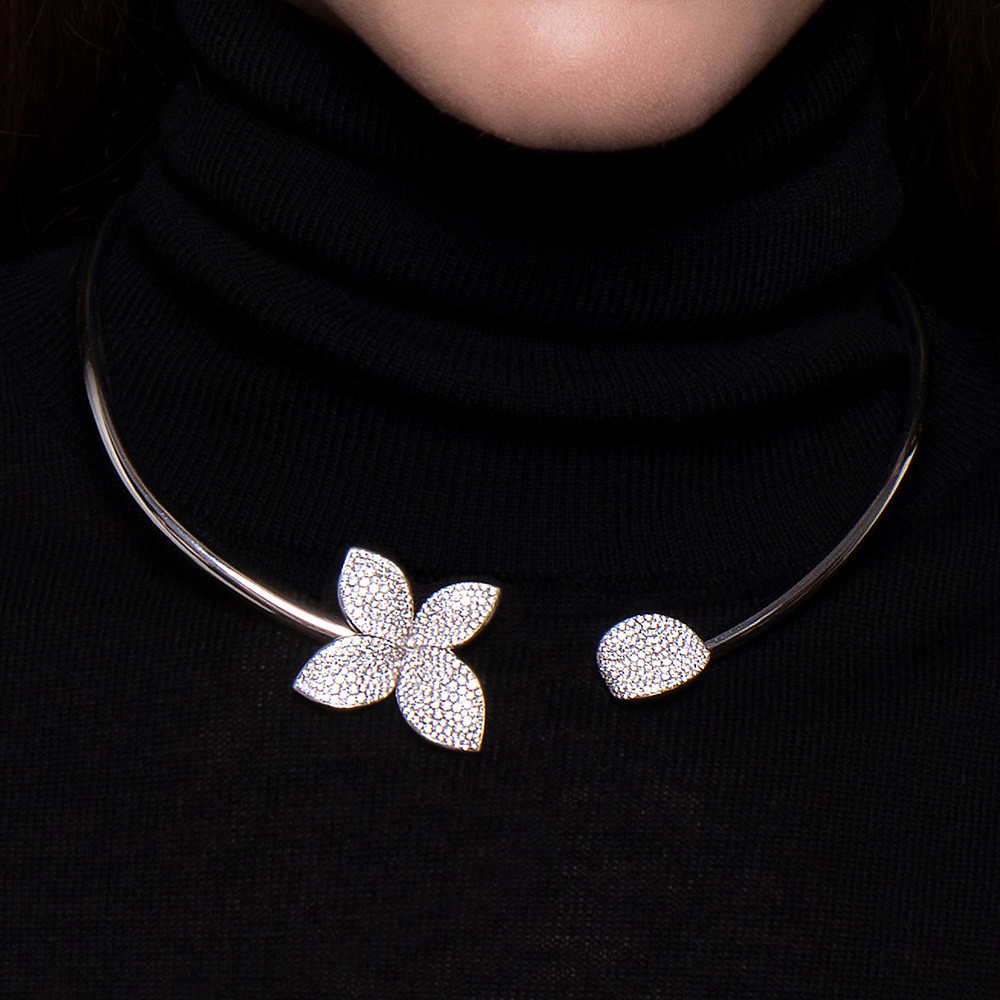 Pasquale Bruni White Gold Single Flower Necklace